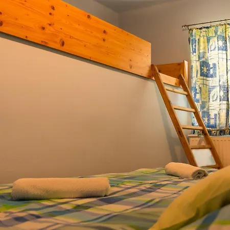 Bella Vendeghaz Case de vacanță